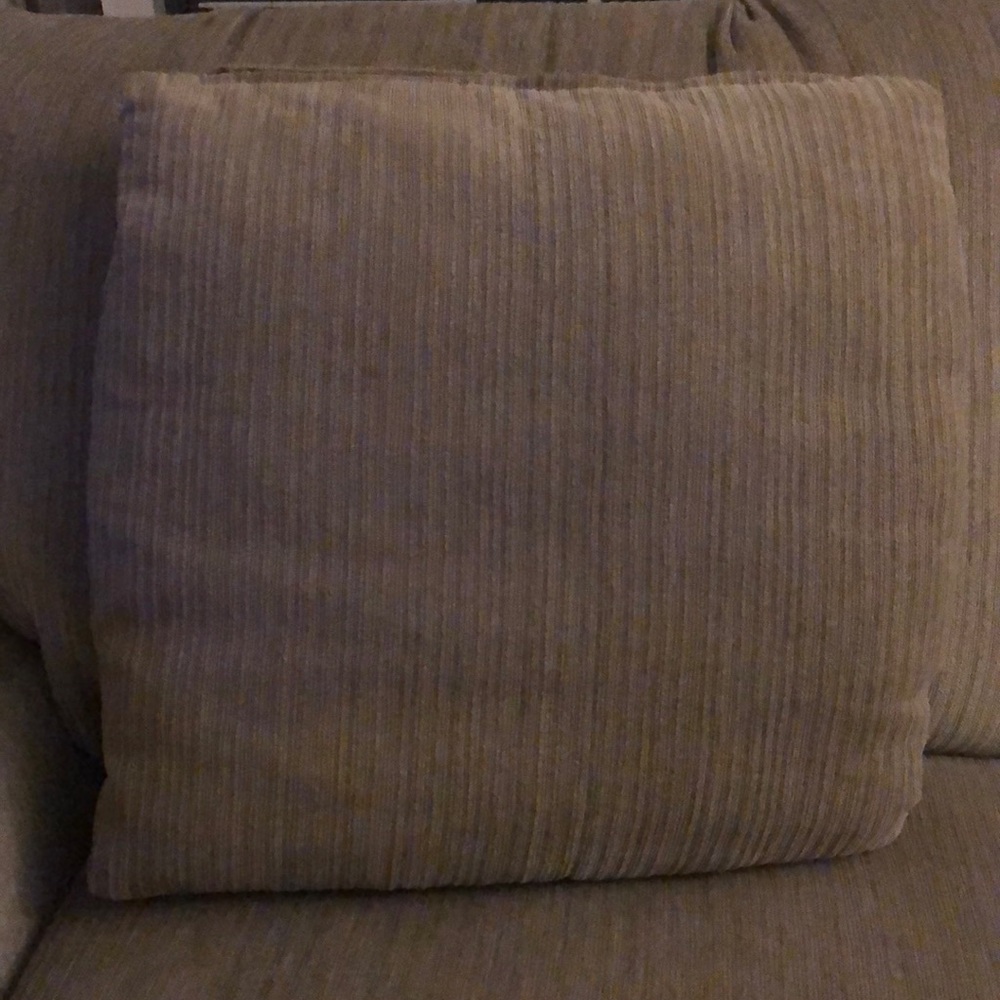 Accent pillows